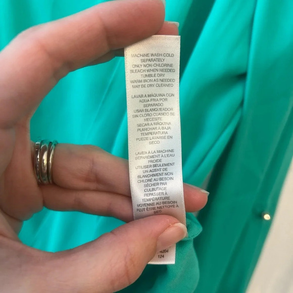 White House Black Market greee blouse with silver buttons size XS - Picture 10 of 10